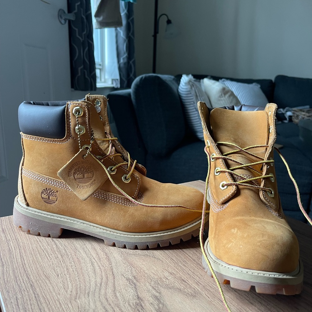 Timberland Junior’s Brown Nubuck Boots
